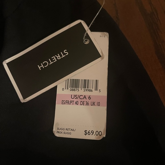 Nine West stretch skinny pants size 6, color black - Picture 3 of 5